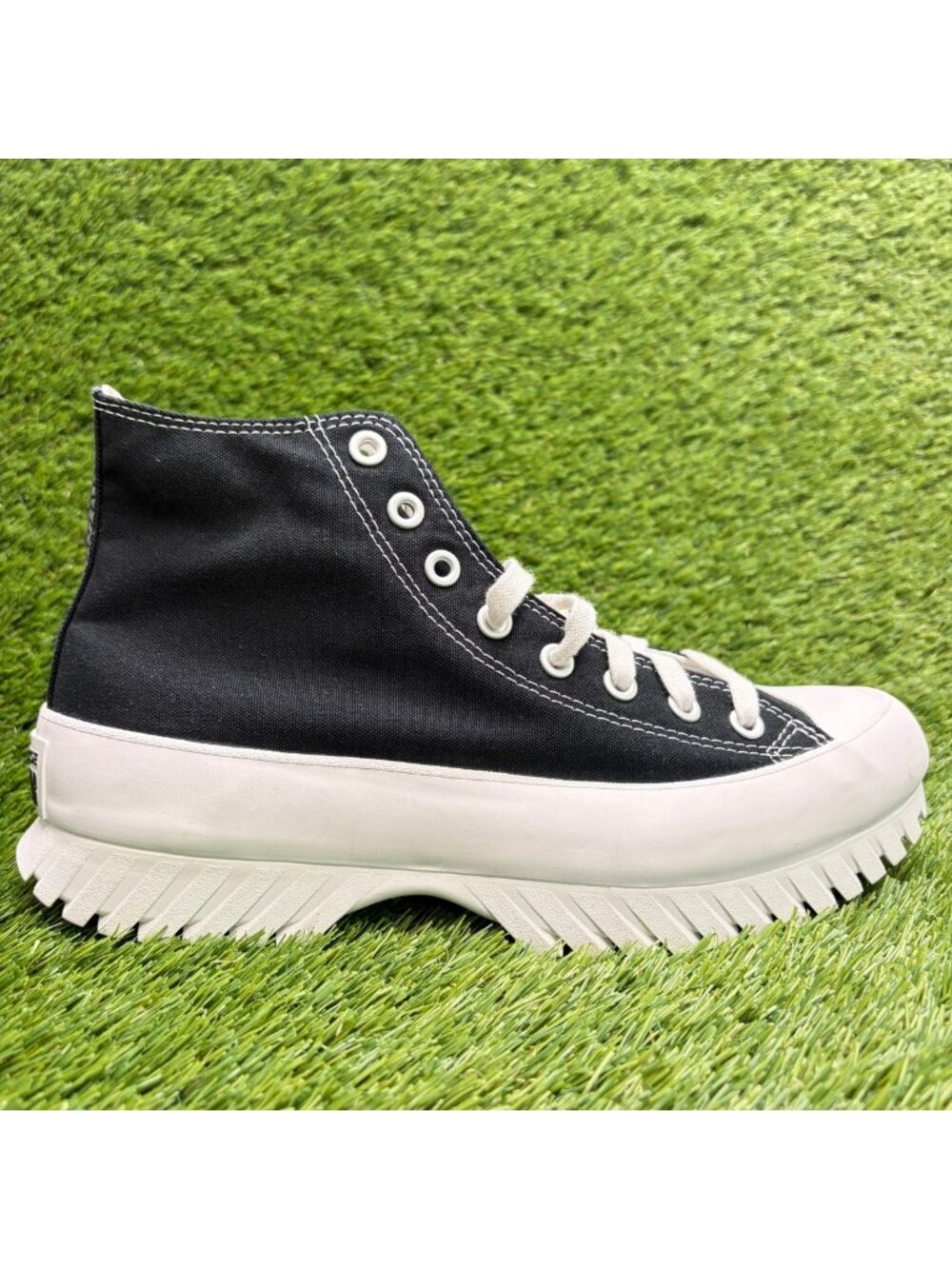 Converse Chuck Taylor All Star Lugged 2.0 Men Size 8.5 Women 10.5 Shoes Sneakers